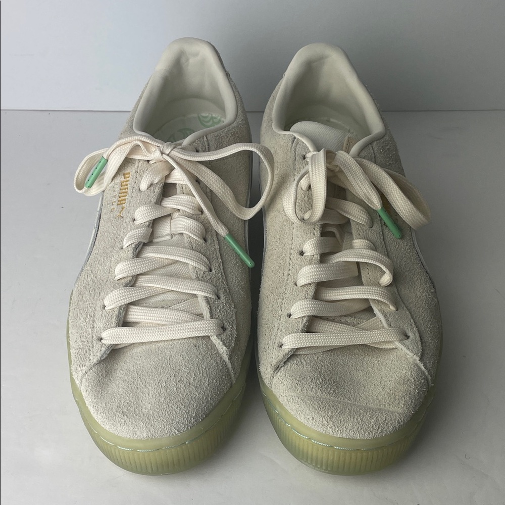 Puma x Animal Crossing Suede Low-Top Sneakers - Picture 2 of 11